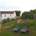 Logis Des Pivoines Trezelles