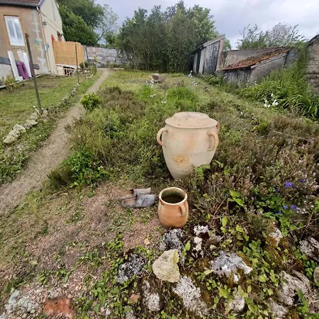 Casa vacanze Logis Des Pivoines Trezelles