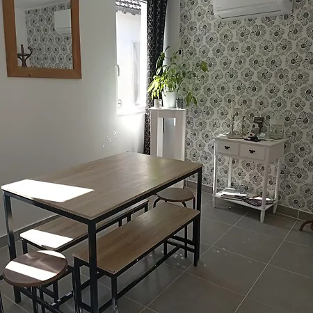 Logis Des Pivoines Trezelles