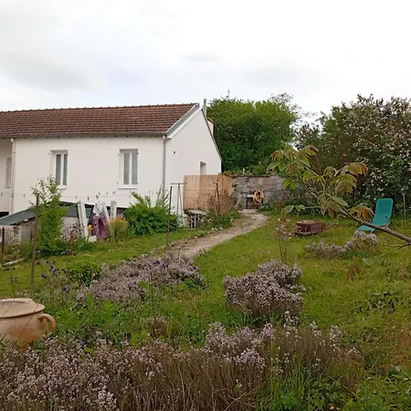 Logis Des Pivoines * Trezelles